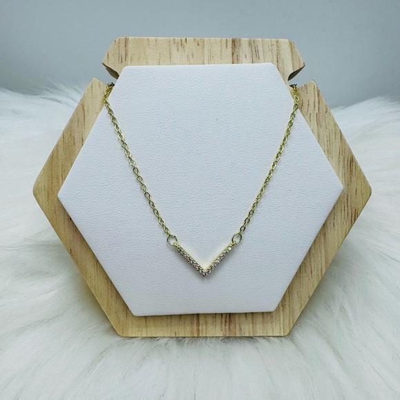 V Necklace With Rhinestone Necklace - Picture 3 of 4